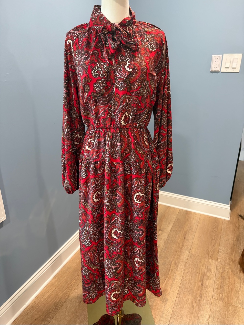 LOFT Paisley Tie Neck Midi Dress Red Brown Size Small NWT